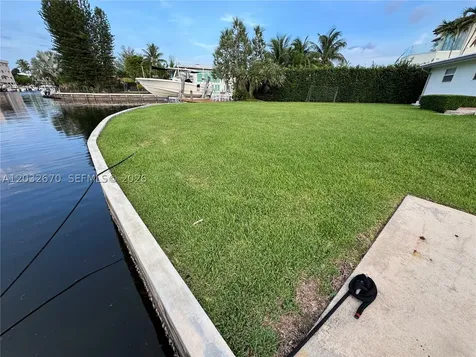 13305 Biscayne Island Terrace North Miami FL 33181
