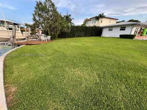 13305 Biscayne Island Terrace North Miami FL 33181