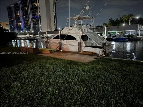 13305 Biscayne Island Terrace North Miami FL 33181