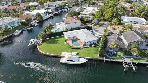 13305 Biscayne Island Terrace North Miami FL 33181