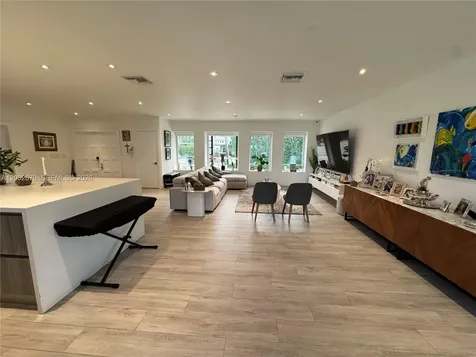 13305 Biscayne Island Terrace North Miami FL 33181