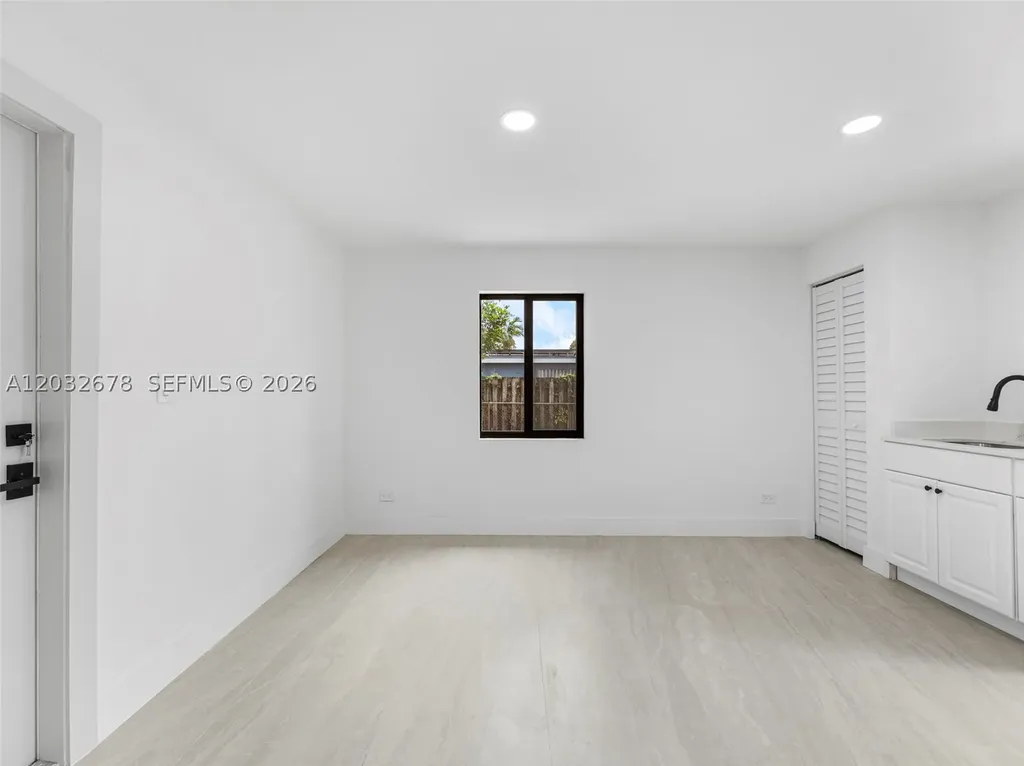 1055 Wyoming Avenue Fort Lauderdale FL 33312