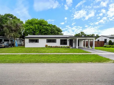1055 Wyoming Avenue Fort Lauderdale FL 33312