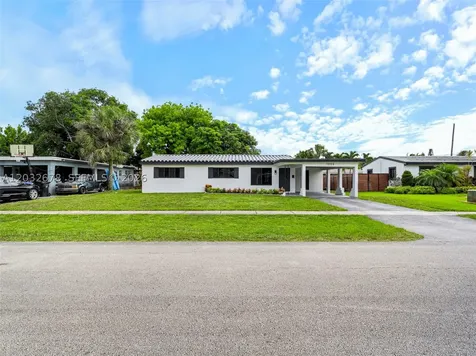 1055 Wyoming Avenue Fort Lauderdale FL 33312