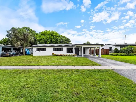 1055 Wyoming Avenue Fort Lauderdale FL 33312