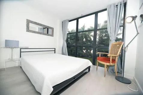 17021 N Bay Road Sunny Isles Beach FL 33160