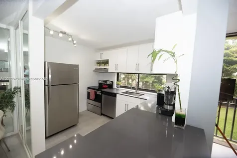 17021 N Bay Road Sunny Isles Beach FL 33160