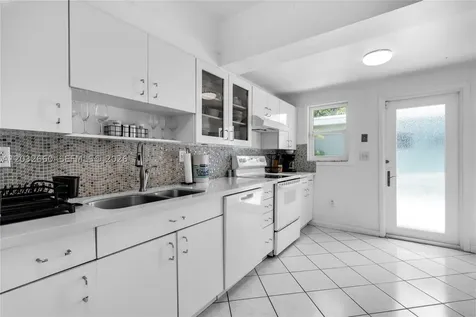 520 SW 22 Road Miami FL 33129