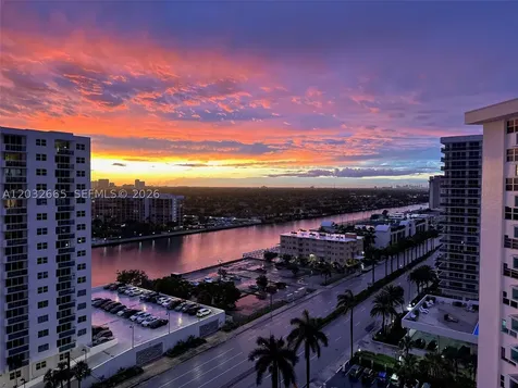 3001 S Ocean Drive Hollywood FL 33019