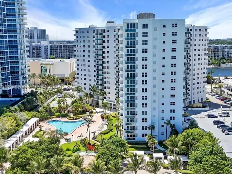 3001 S Ocean Drive Hollywood FL 33019