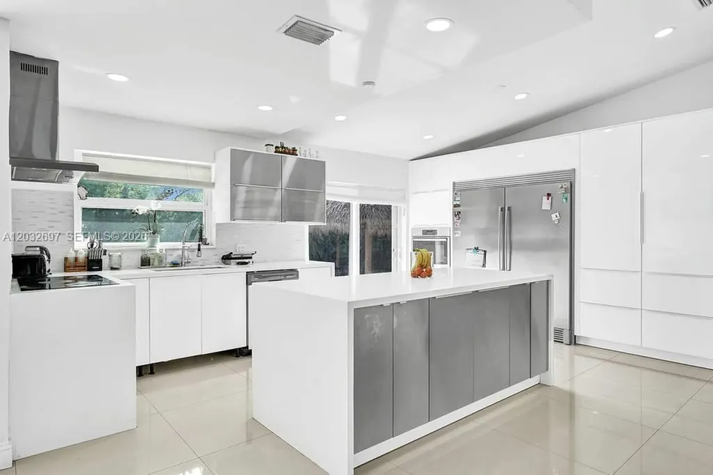 2190 NE 122nd Street North Miami FL 33181