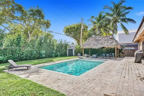 2190 NE 122nd Street North Miami FL 33181