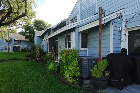 2038 Champions Way North Lauderdale FL 33068