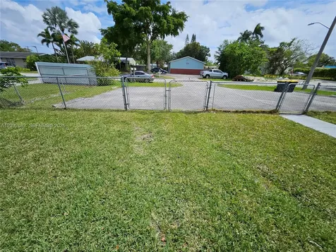 4149 SW 52nd Street Dania Beach FL 33314