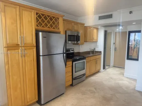 19201 Collins Avenue Sunny Isles Beach FL 33160