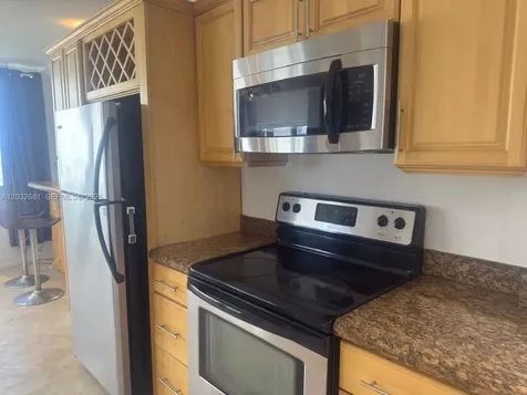19201 Collins Avenue Sunny Isles Beach FL 33160