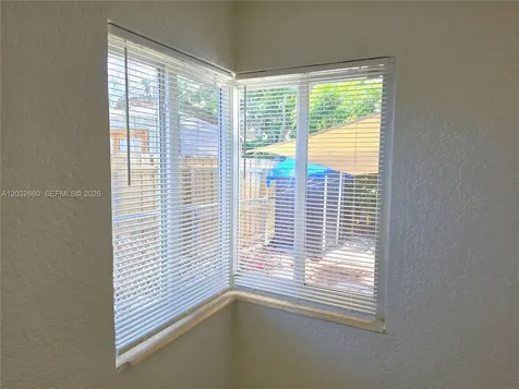 5225 NE 4th Avenue Oakland Park FL 33334