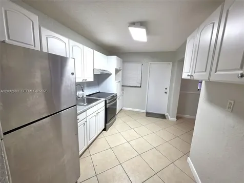 5225 NE 4th Avenue Oakland Park FL 33334