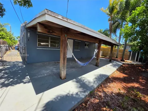 5225 NE 4th Avenue Oakland Park FL 33334