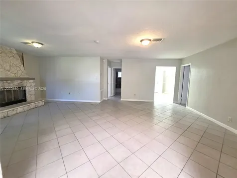 5225 NE 4th Avenue Oakland Park FL 33334