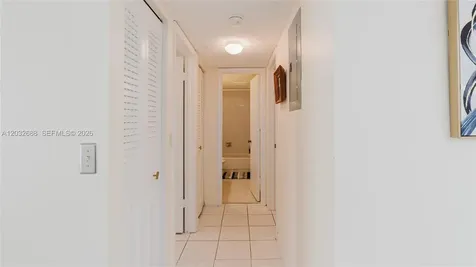 424 SE 10th Street Dania Beach FL 33004