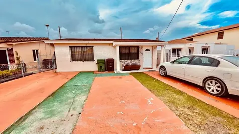 4596 E 8th Court Hialeah FL 33013