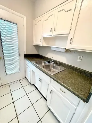 825 Euclid Avenue Miami Beach FL 33139