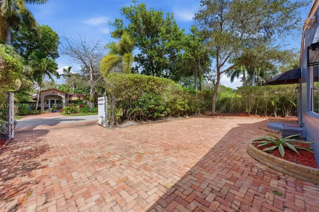 608 SW 13th Street Fort Lauderdale FL 33315