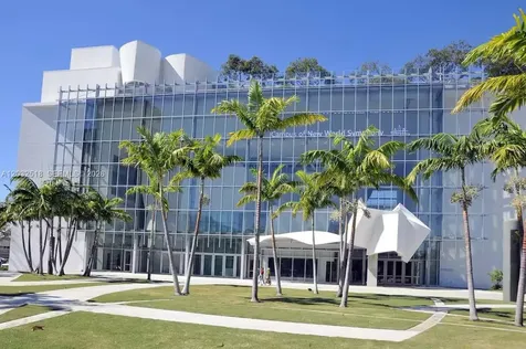 3030 Collins Avenue Miami Beach FL 33140
