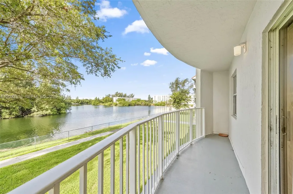 8240 SW 210th Cutler Bay FL 33189