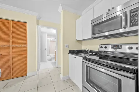 8240 SW 210th Cutler Bay FL 33189
