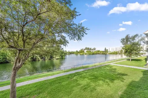 8240 SW 210th Cutler Bay FL 33189