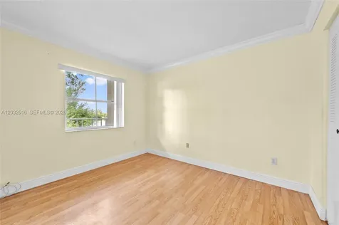 8240 SW 210th Cutler Bay FL 33189