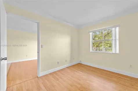 8240 SW 210th Cutler Bay FL 33189