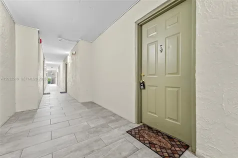 8240 SW 210th Cutler Bay FL 33189