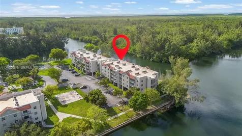 8240 SW 210th Cutler Bay FL 33189