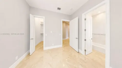 5751 SW 59th Place South Miami FL 33143