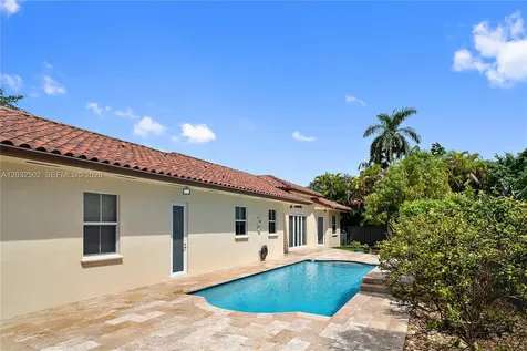 5751 SW 59th Place South Miami FL 33143