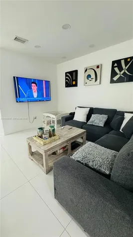 3355 W 90th Terrace Hialeah FL 33018