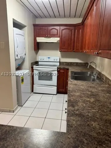 10000 NW 80th Court Hialeah Gardens FL 33016