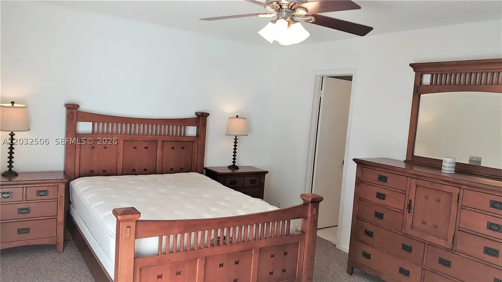 250 Suffolk F Boca Raton FL 33434