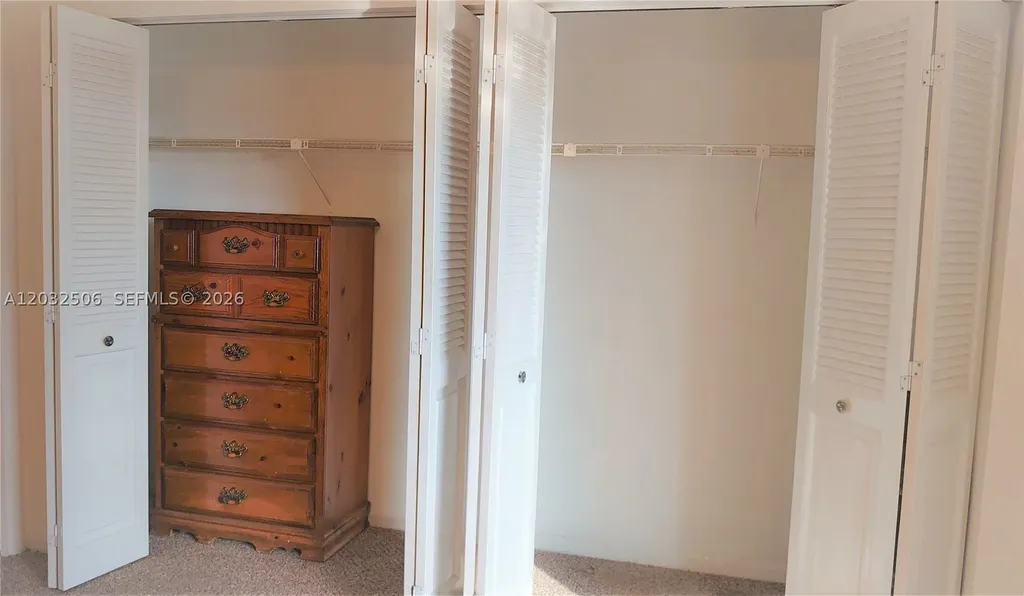 250 Suffolk F Boca Raton FL 33434