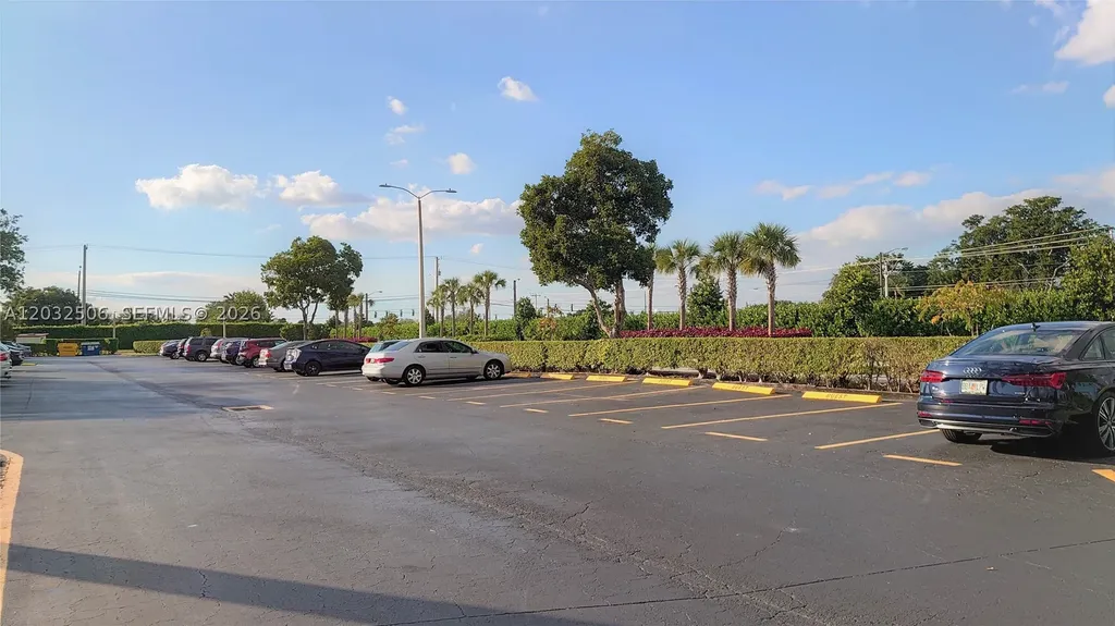 250 Suffolk F Boca Raton FL 33434