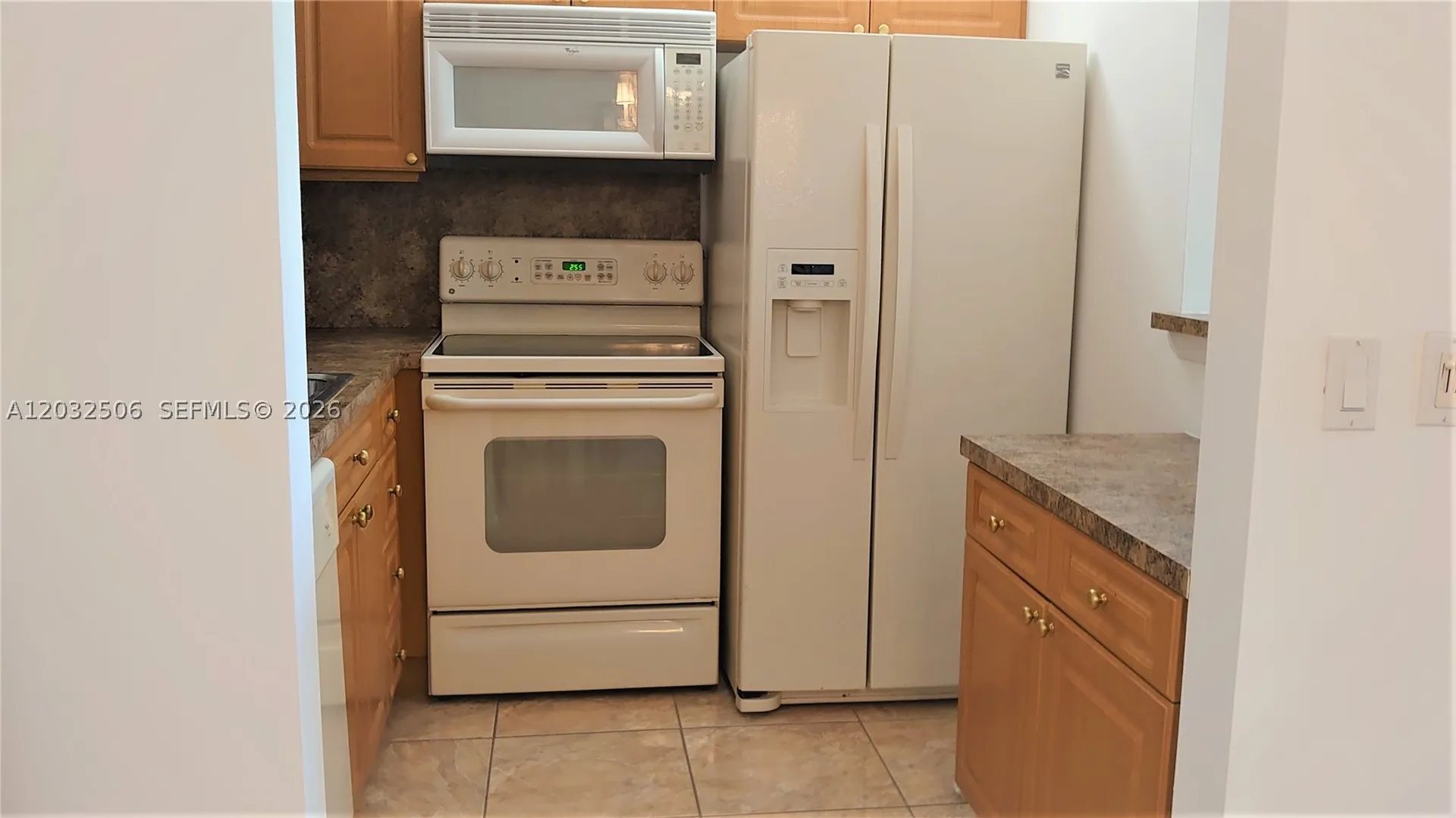 250 Suffolk F Boca Raton FL 33434