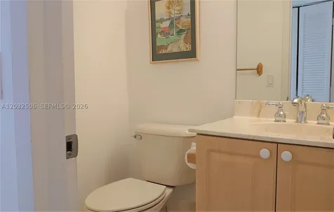 250 Suffolk F Boca Raton FL 33434
