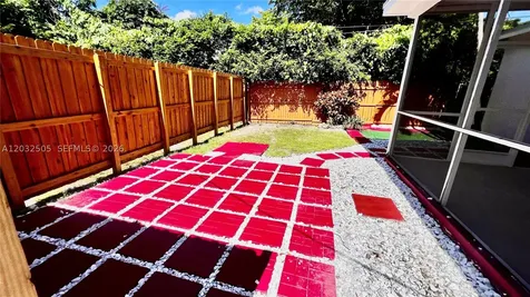6193 SW 48th Court Davie FL 33314
