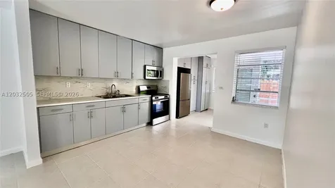 6193 SW 48th Court Davie FL 33314