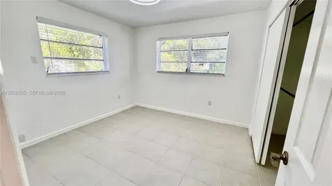 6193 SW 48th Court Davie FL 33314