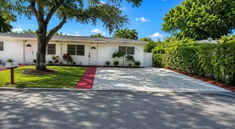 6193 SW 48th Court Davie FL 33314