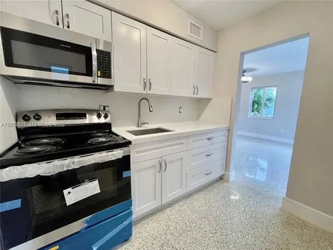 174 E 5th Street Hialeah FL 33010